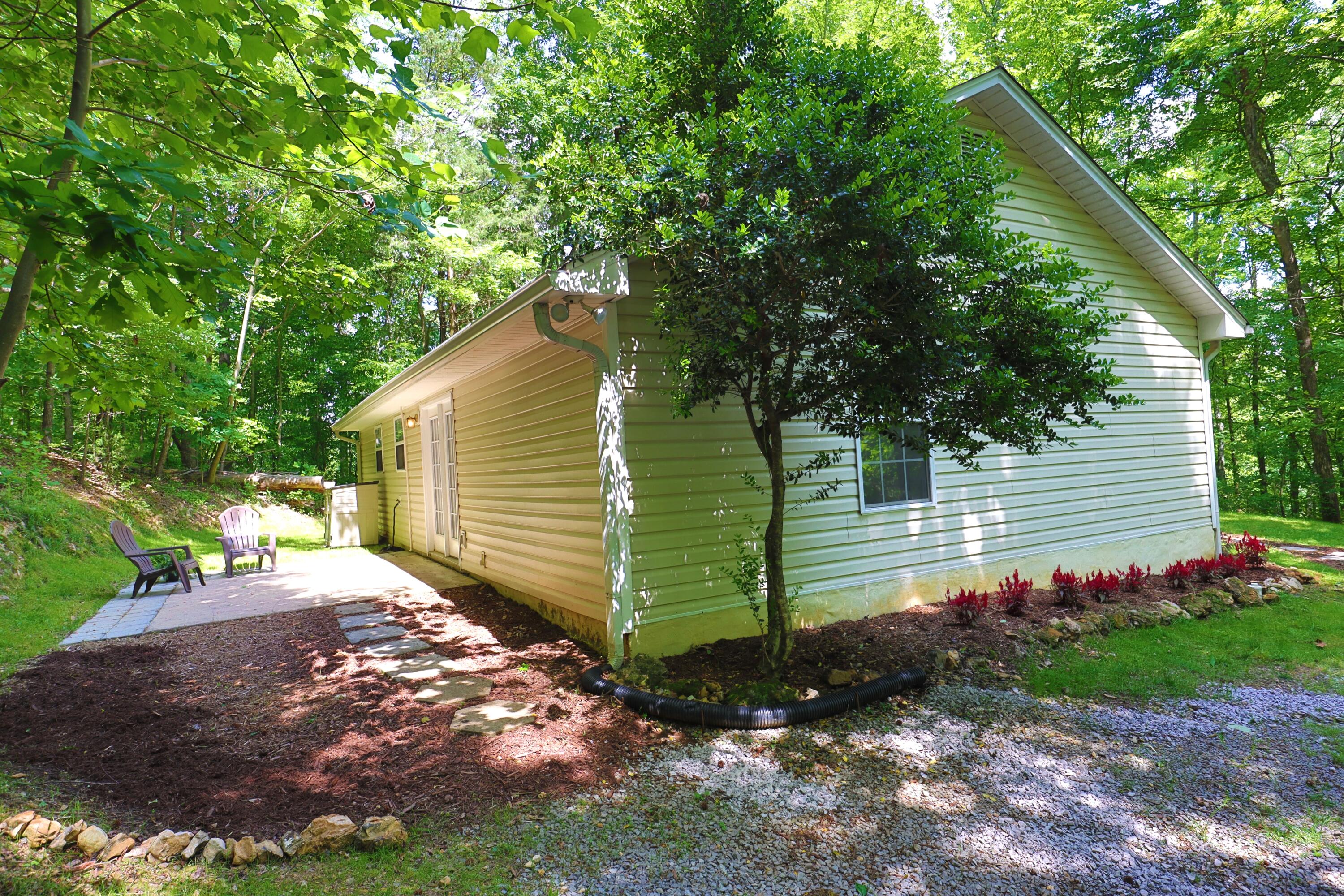 4151 Mountain Creek Road