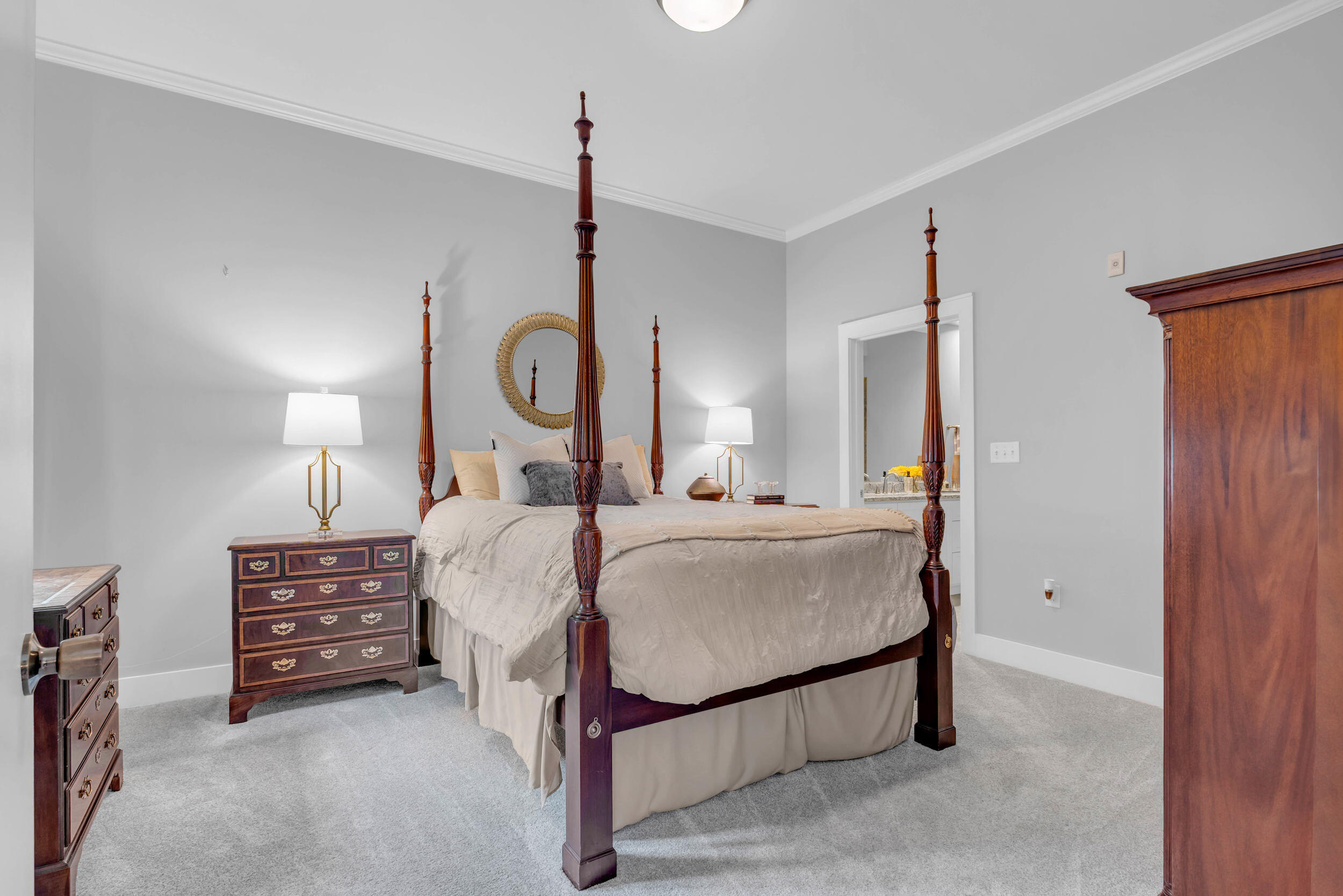 129 Walnut Street, 220