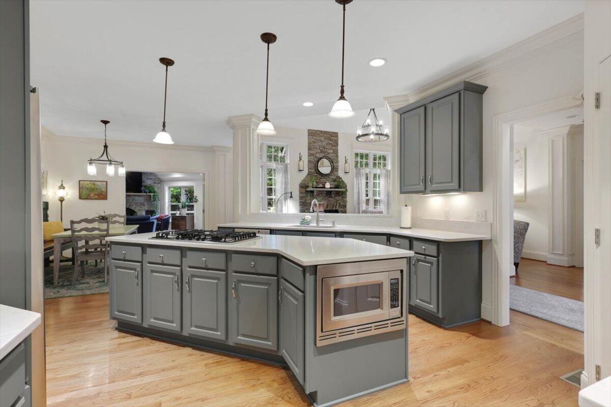 3349 Cloudcrest Trail