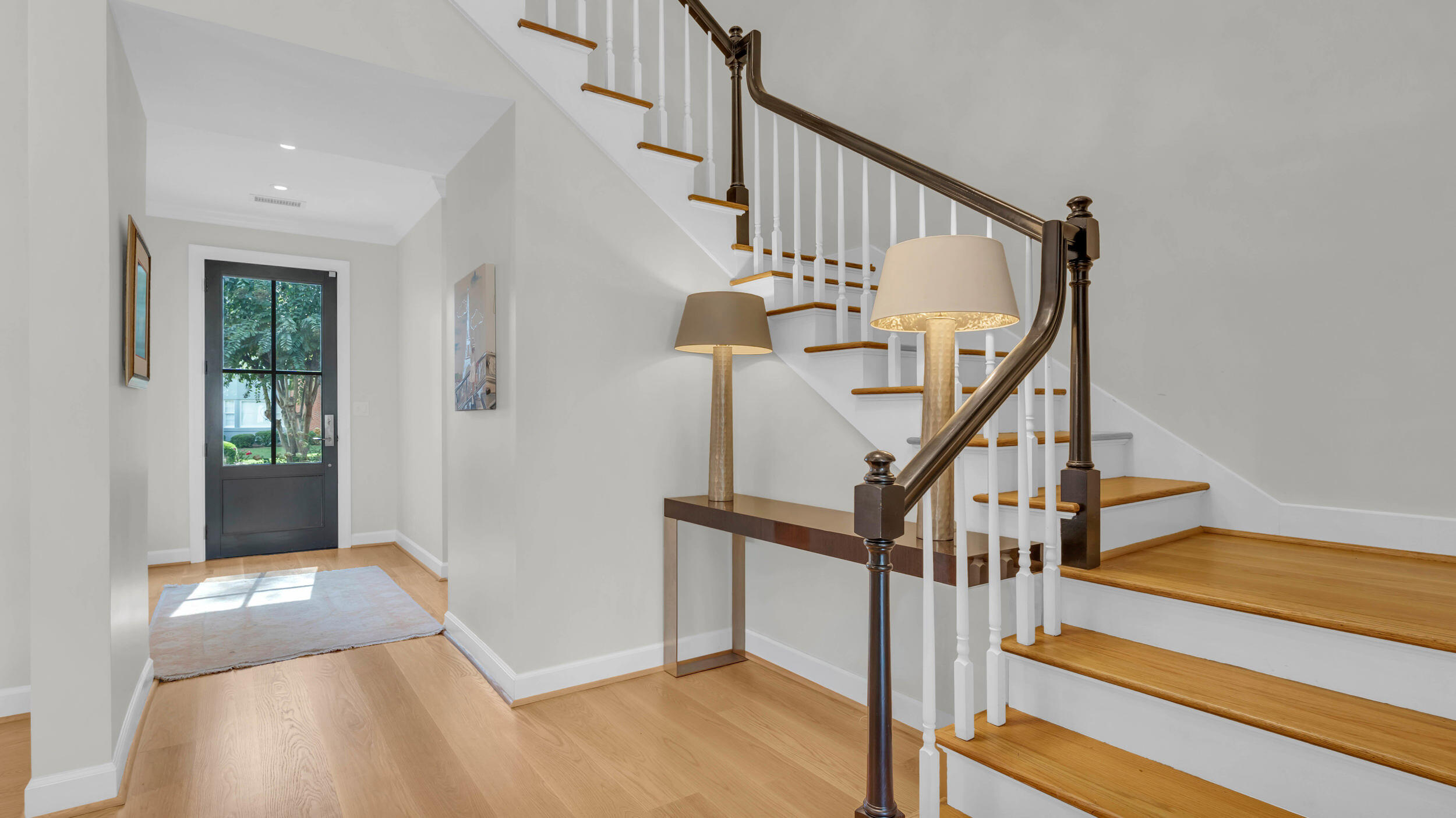 1091 Constitution Drive