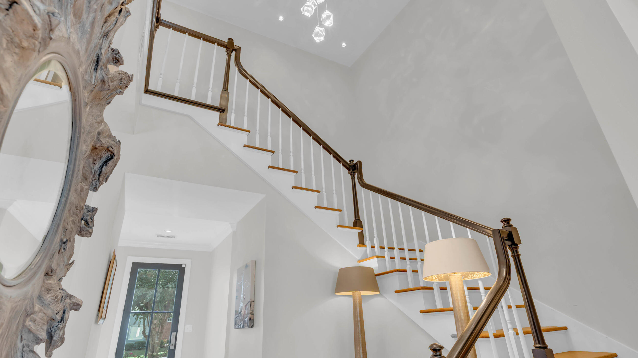 1091 Constitution Drive