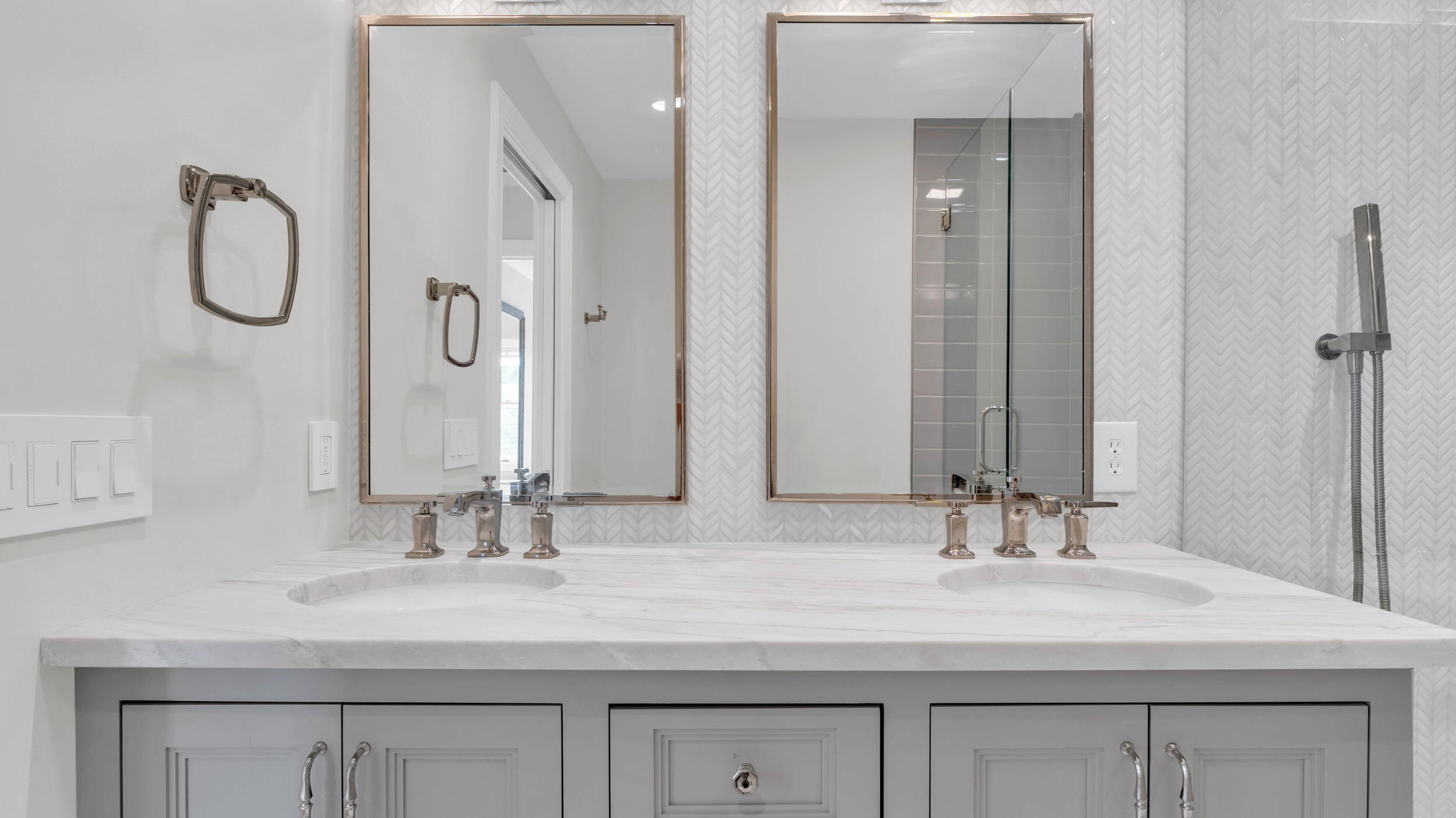 1091 Constitution Drive