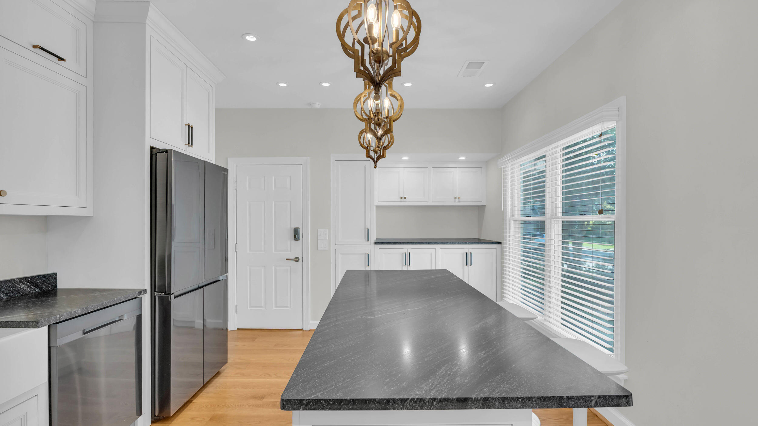 1091 Constitution Drive