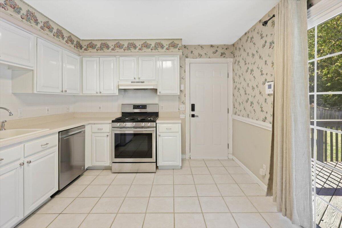 5613 Winding Lane