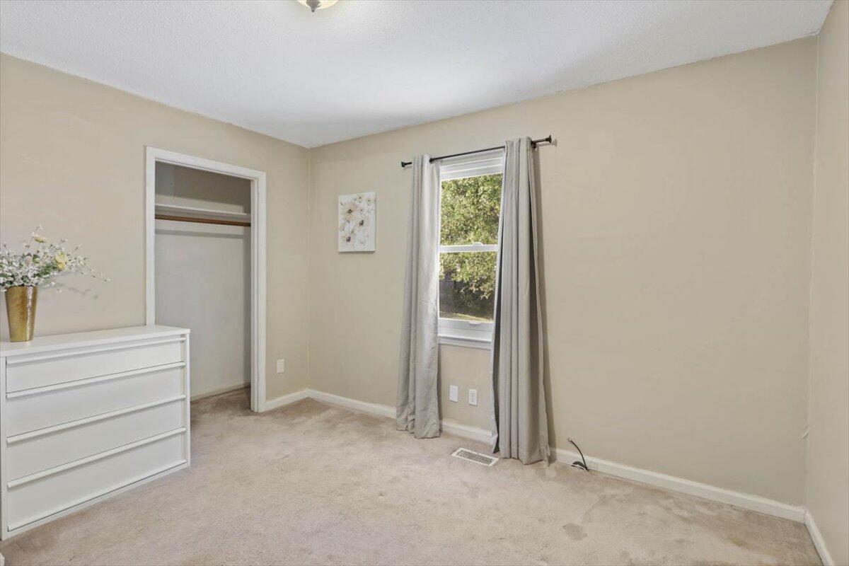 5613 Winding Lane