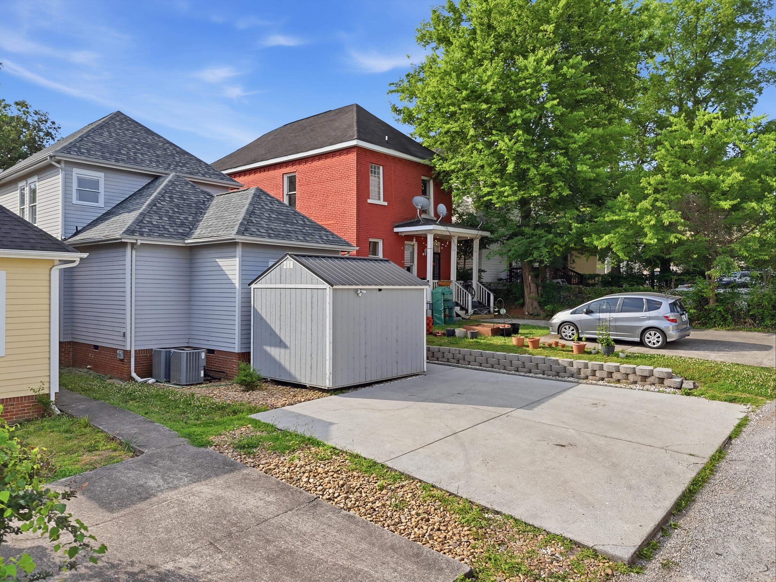 803 Fairview Avenue