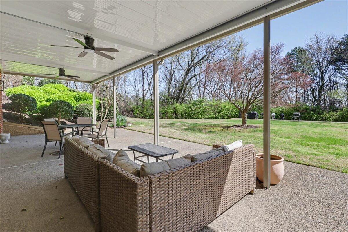 1414 Continental Drive, 1207