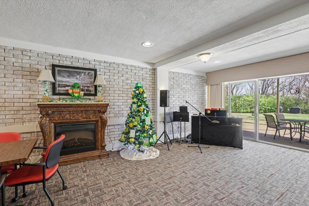 1414 Continental Drive, 1207