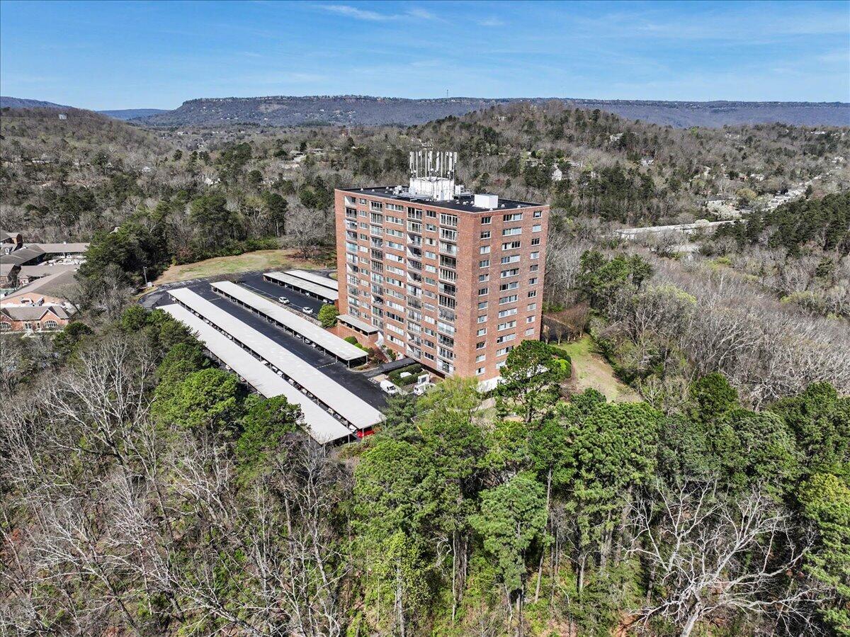 1414 Continental Drive, 1207