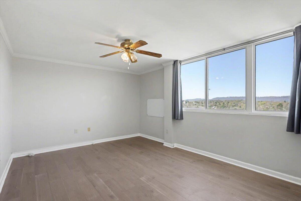 1414 Continental Drive, 1207