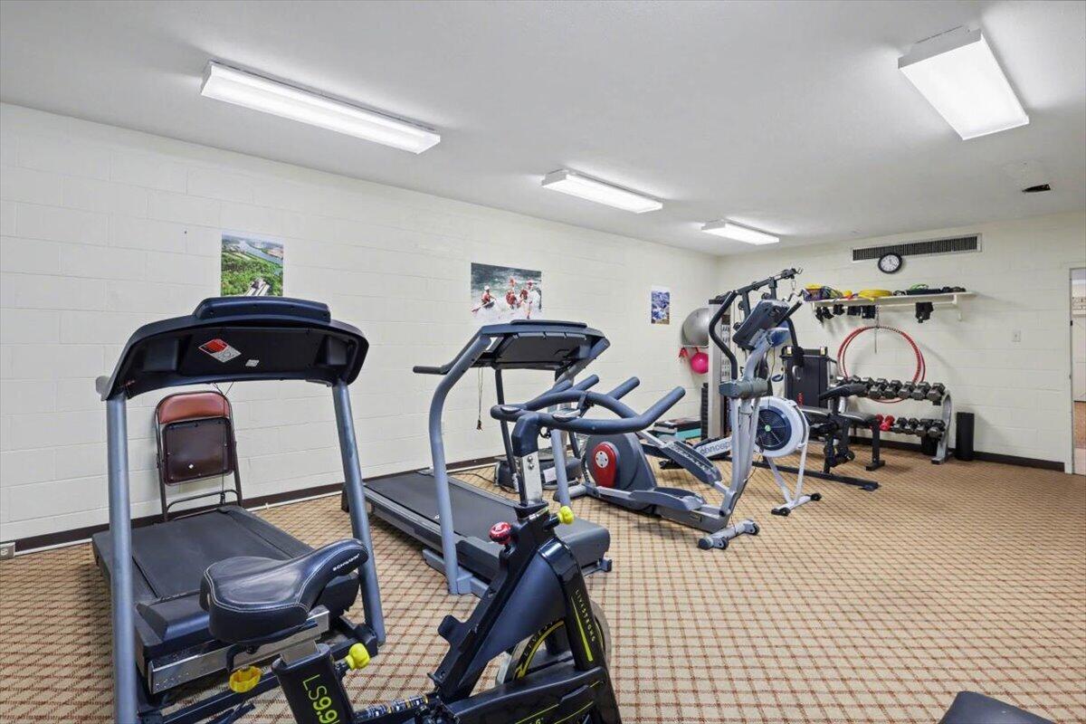 1414 Continental Drive, 1207