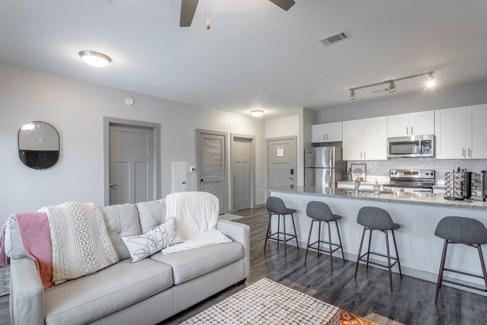 804 Riverfront Parkway, 208