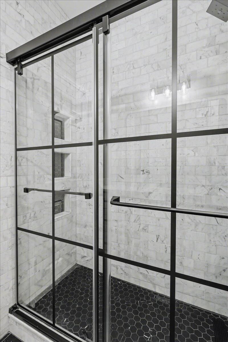 229 Delmont Street, 259