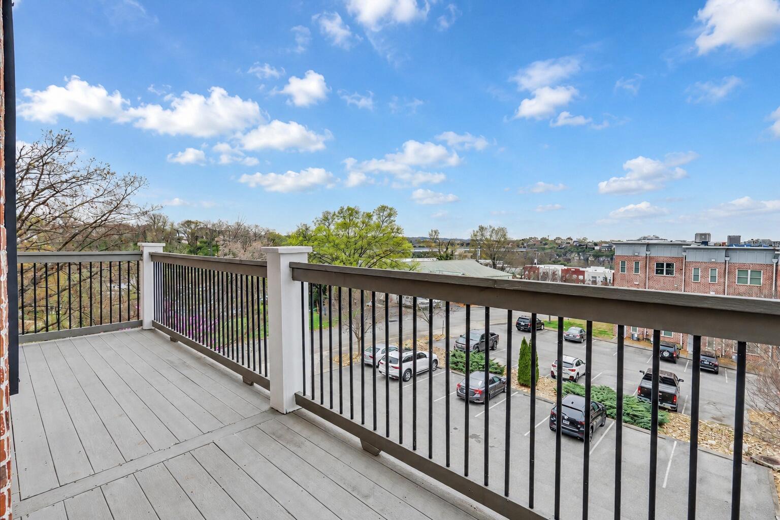 229 Delmont Street, 259