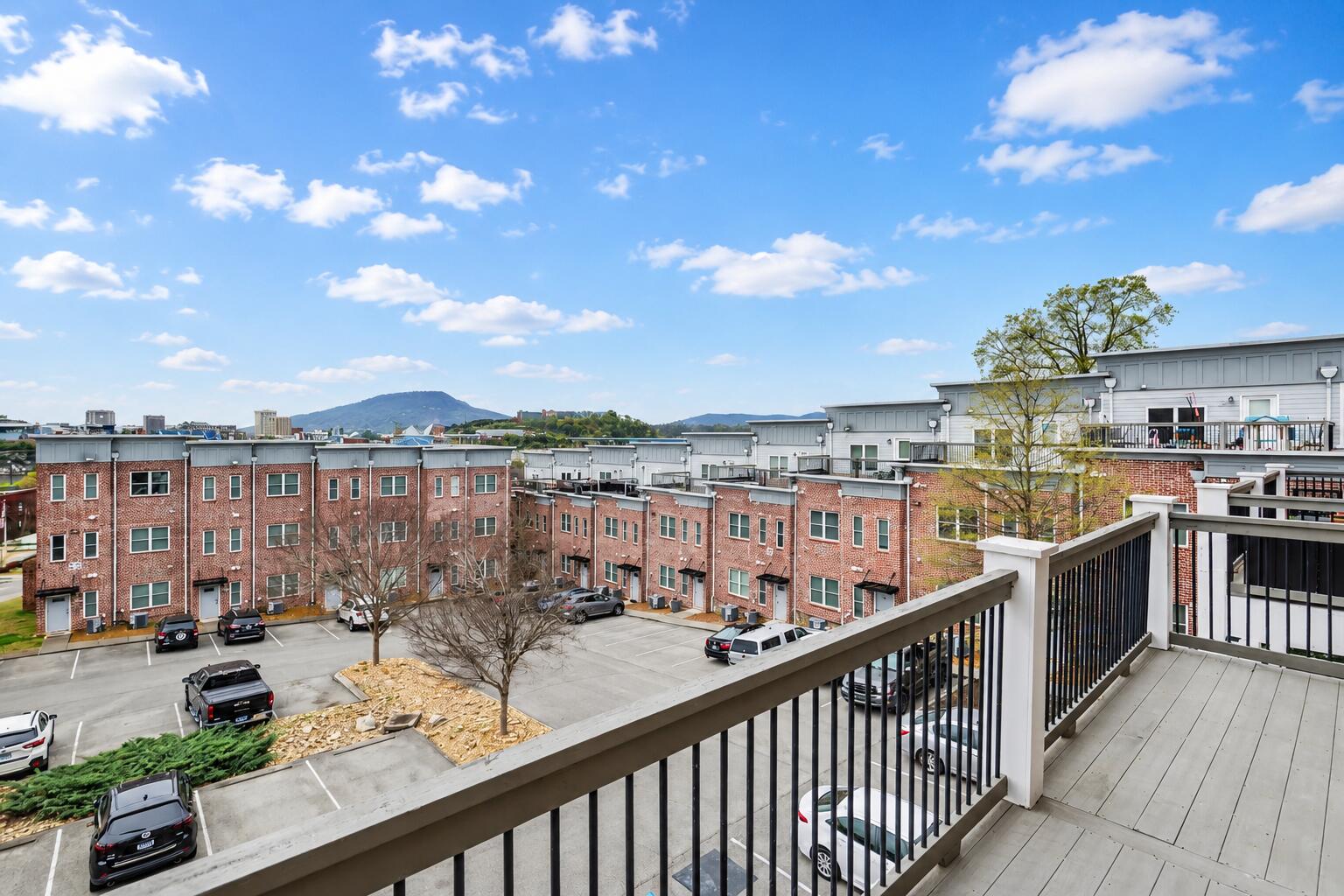 229 Delmont Street, 259
