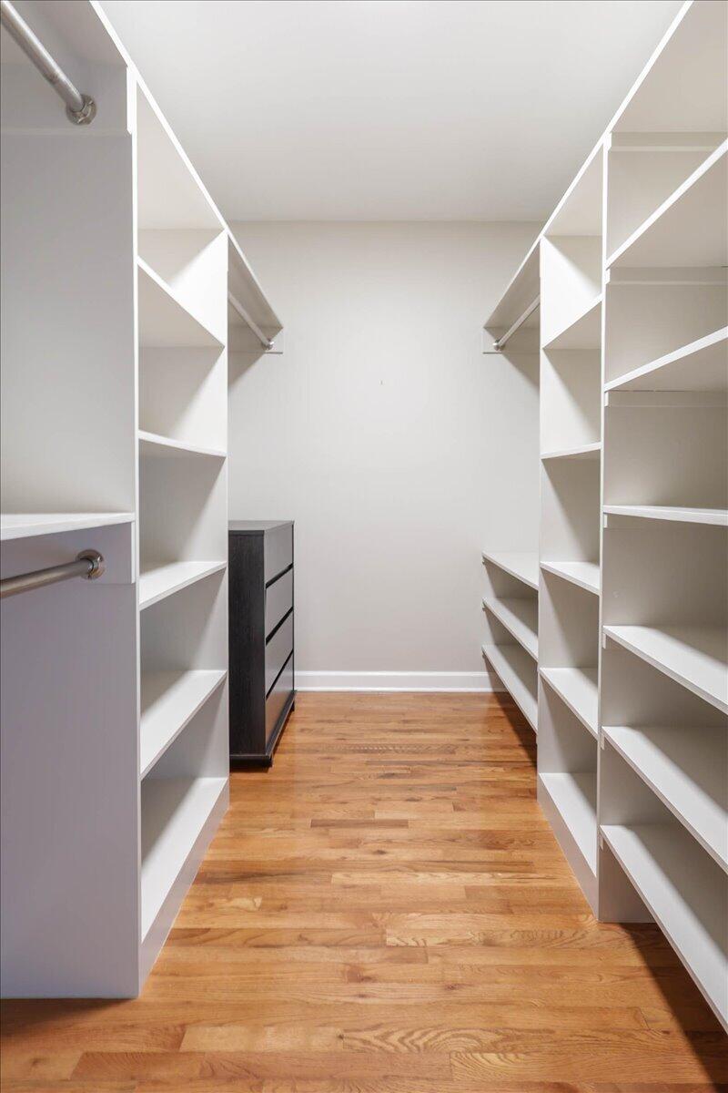 229 Delmont Street, 259