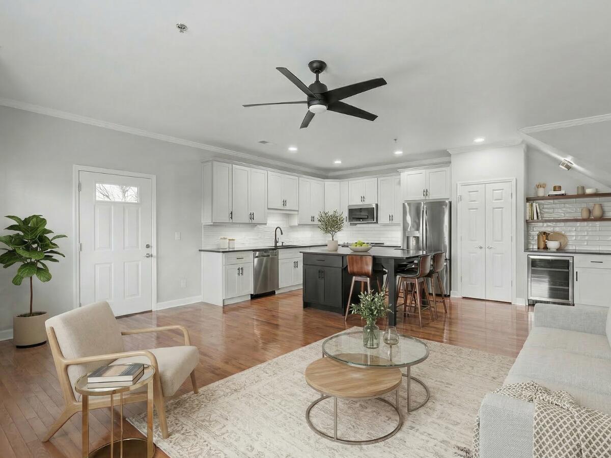 229 Delmont Street, 259