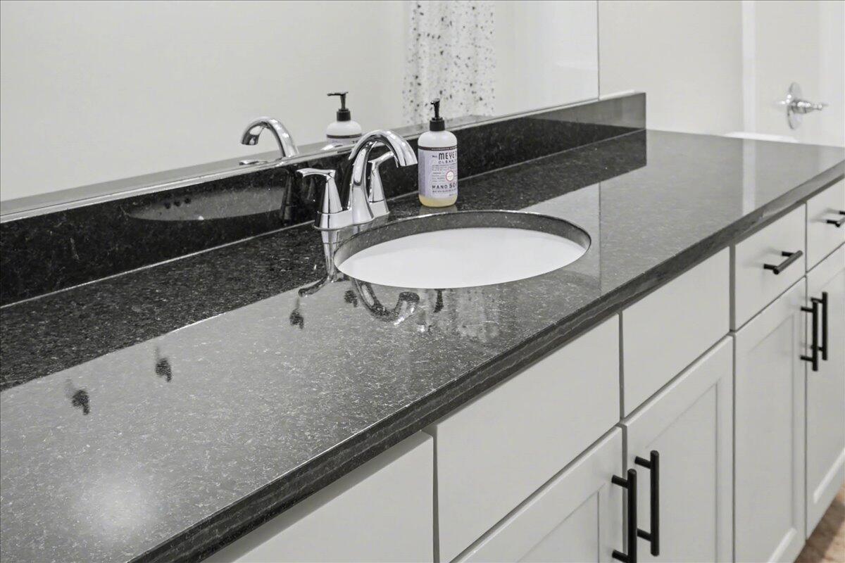 229 Delmont Street, 259