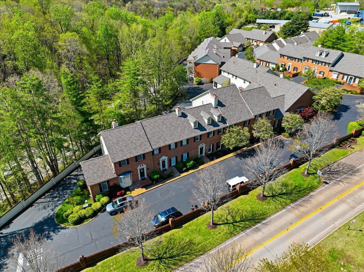 802 Signal Mountain Boulevard