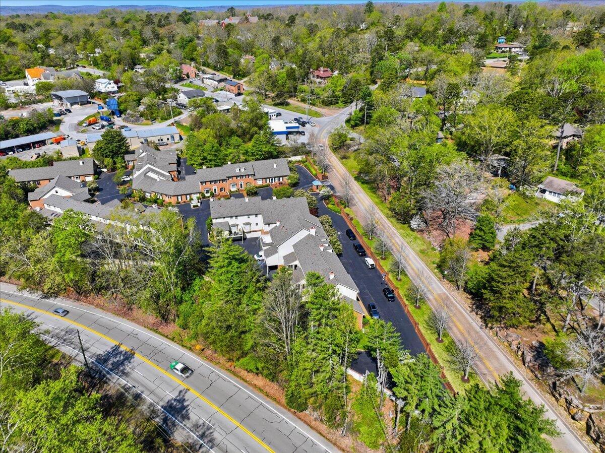 802 Signal Mountain Boulevard