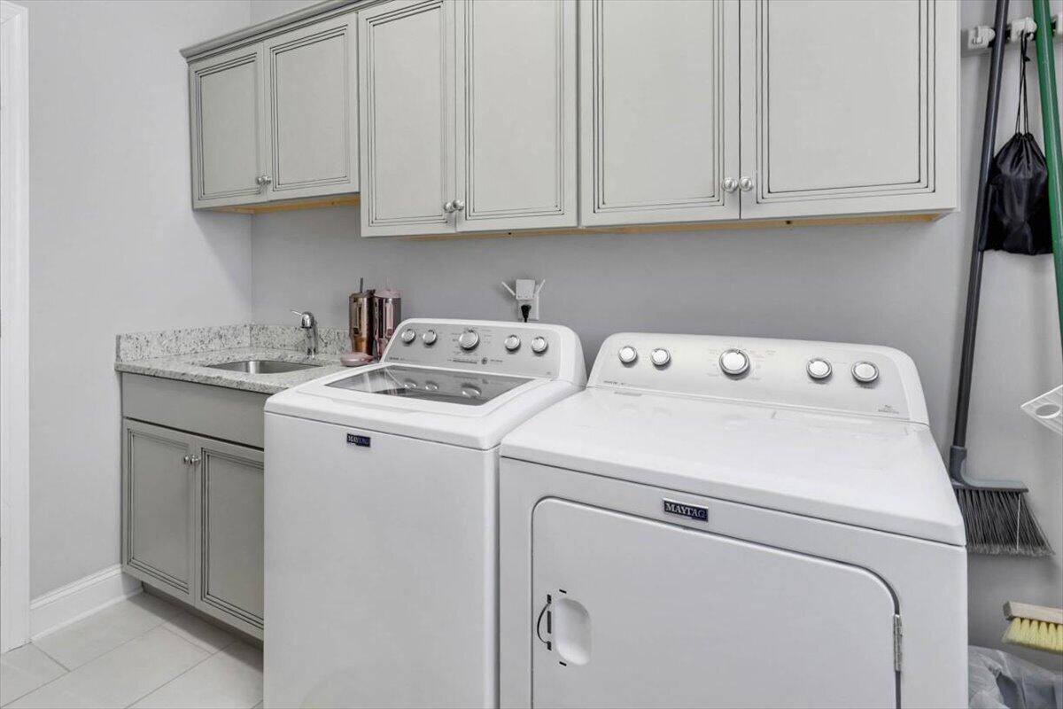 6201 Breezy Hollow Lane