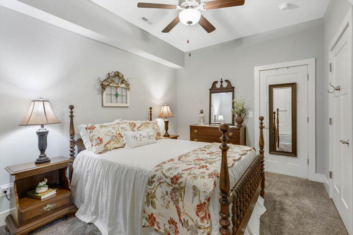 6201 Breezy Hollow Lane