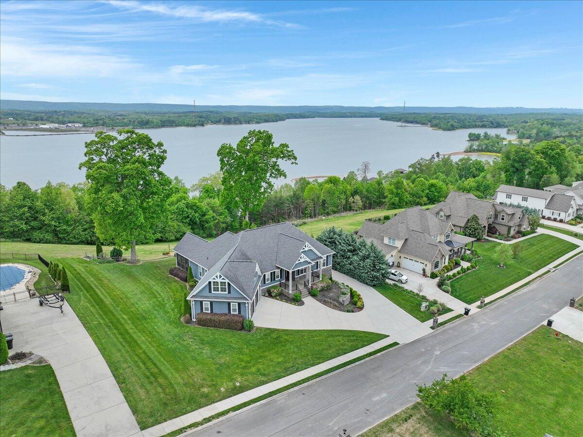 6201 Breezy Hollow Lane