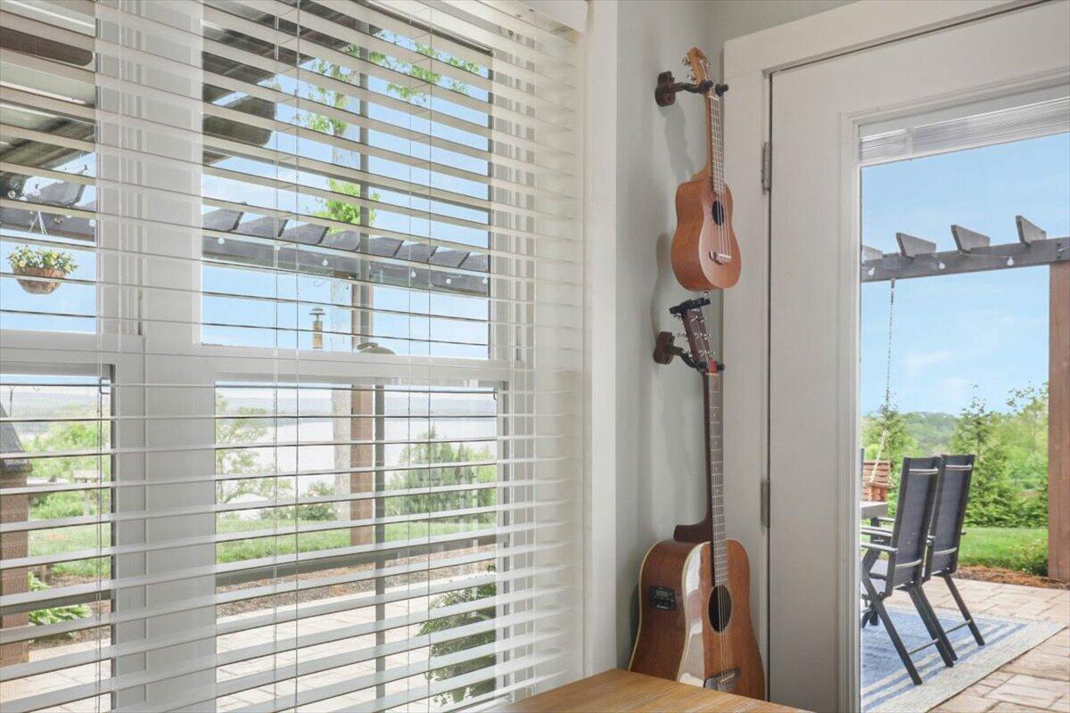 6201 Breezy Hollow Lane