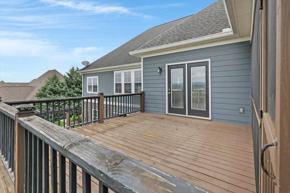 6201 Breezy Hollow Lane