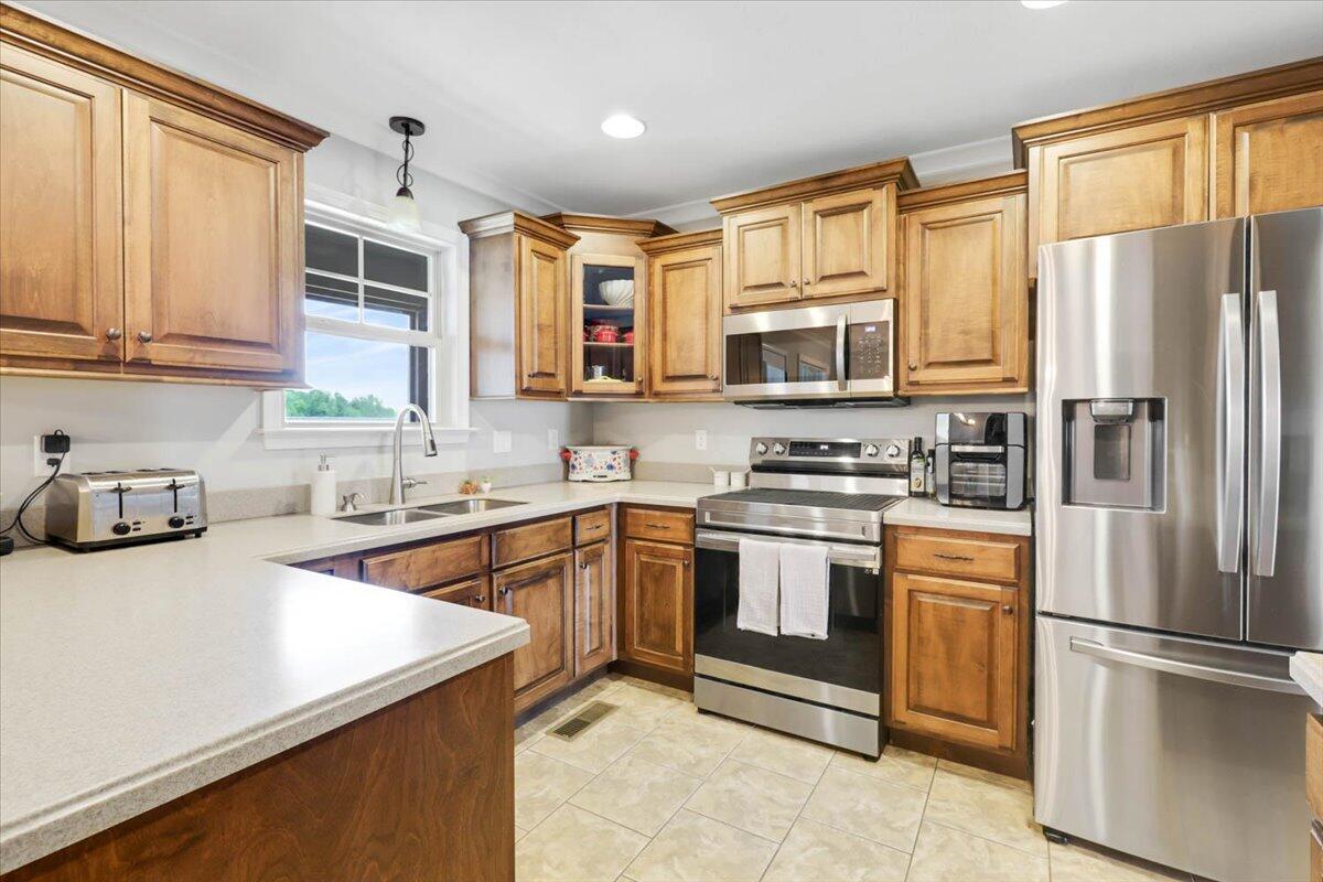 37 Bur Oak Drive