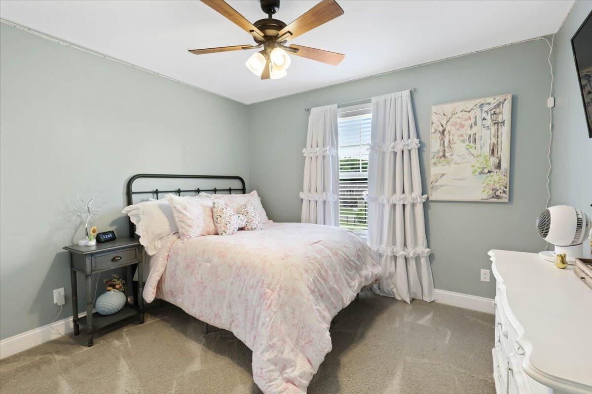 37 Bur Oak Drive