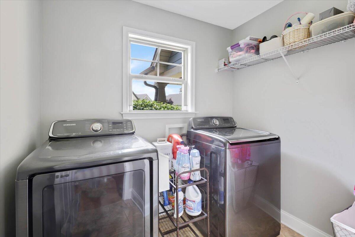 37 Bur Oak Drive