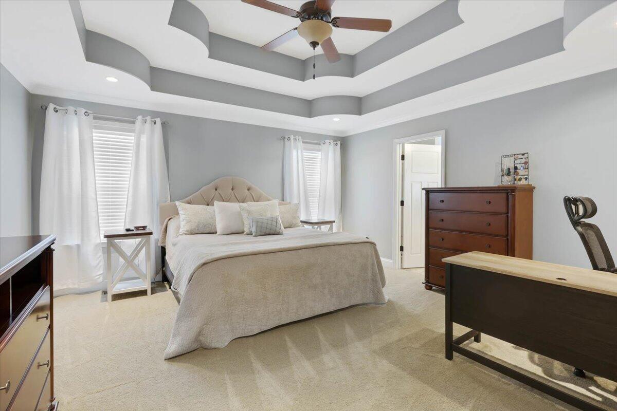 37 Bur Oak Drive