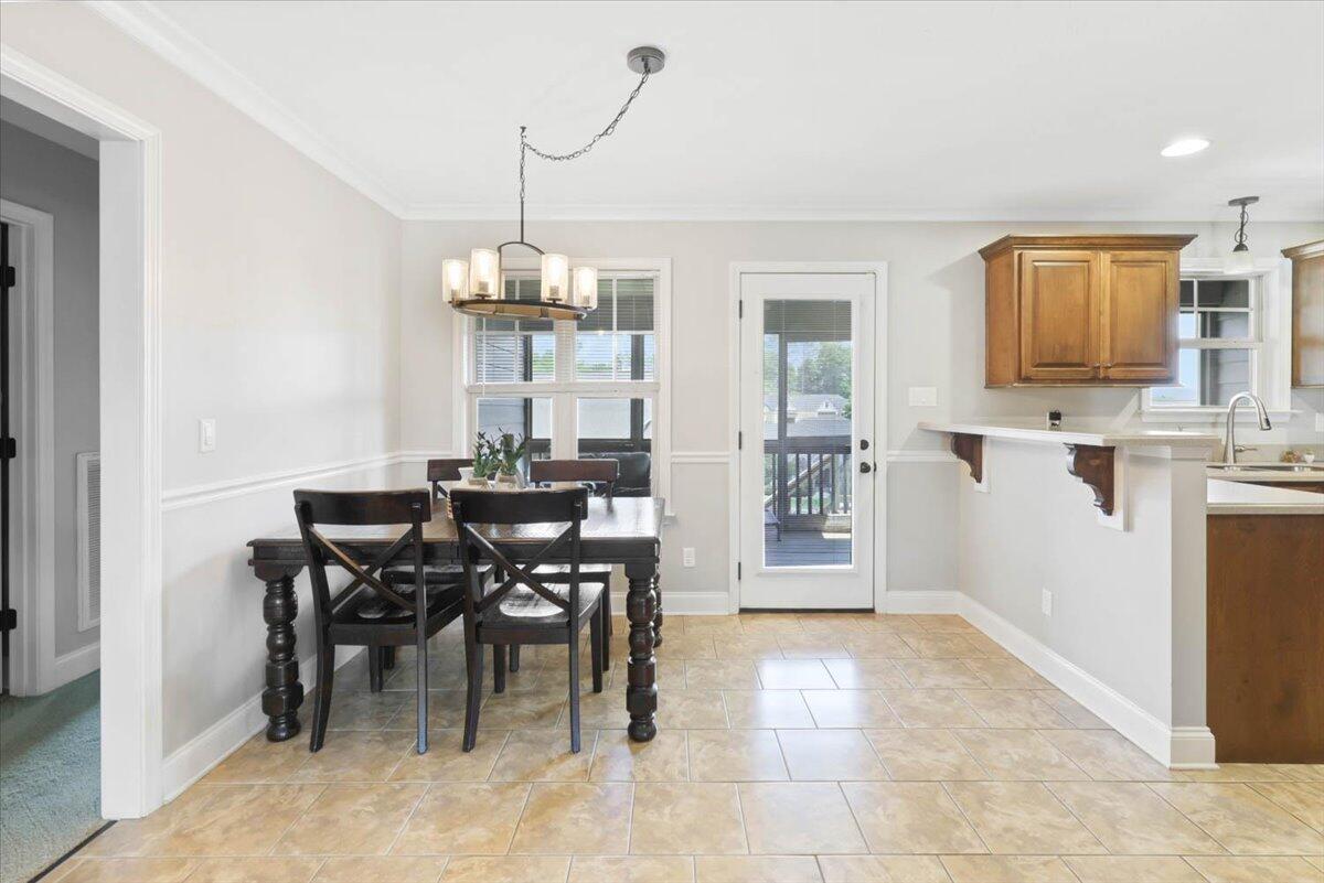 37 Bur Oak Drive