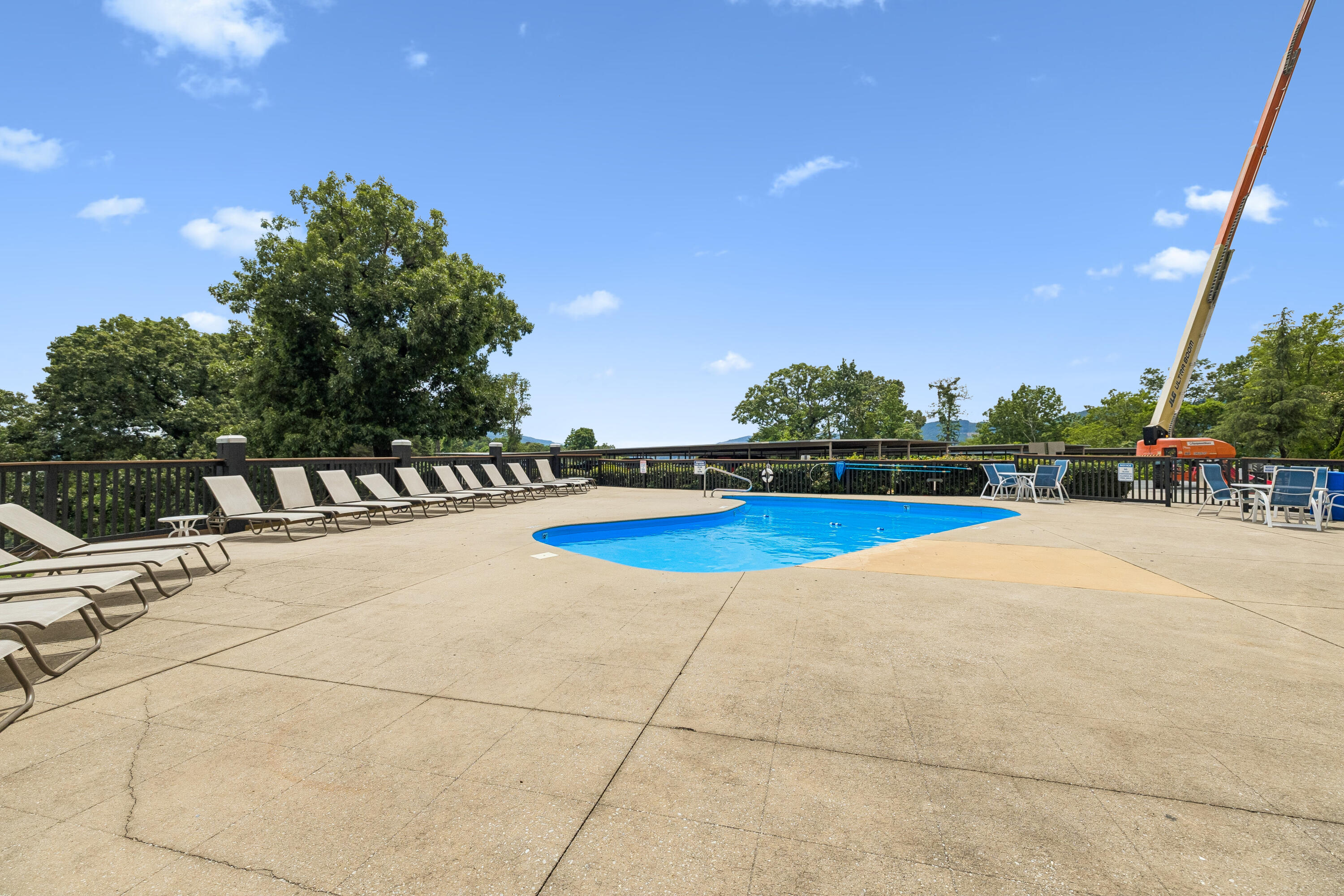 1131 Stringers Ridge Road, 10k