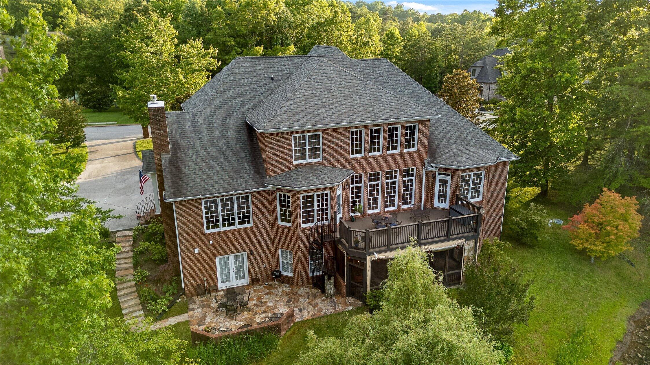 6 Ives Lake Road