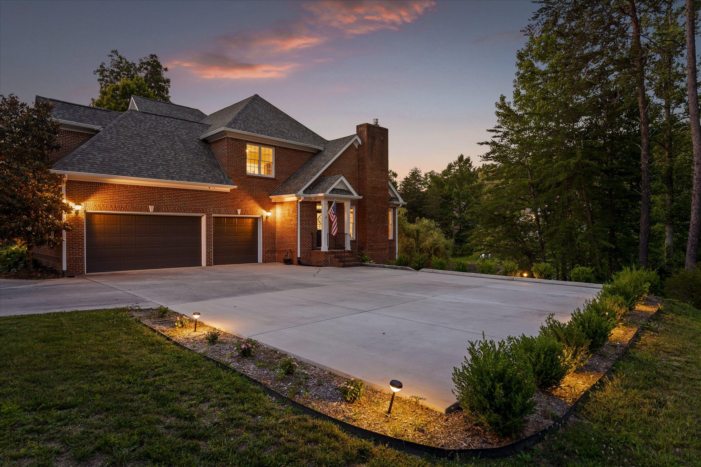 6 Ives Lake Road