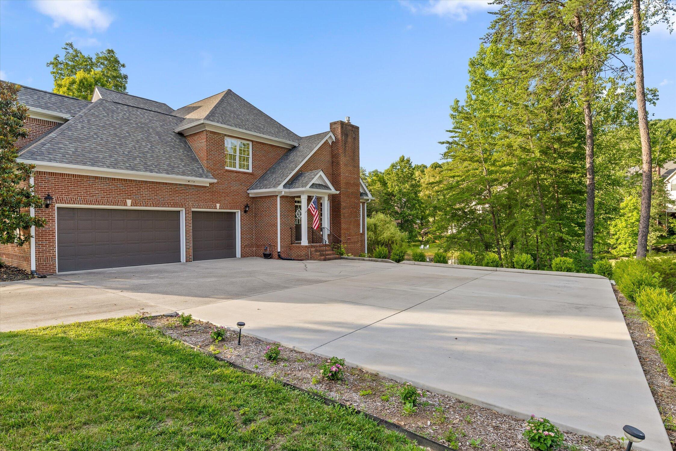 6 Ives Lake Road