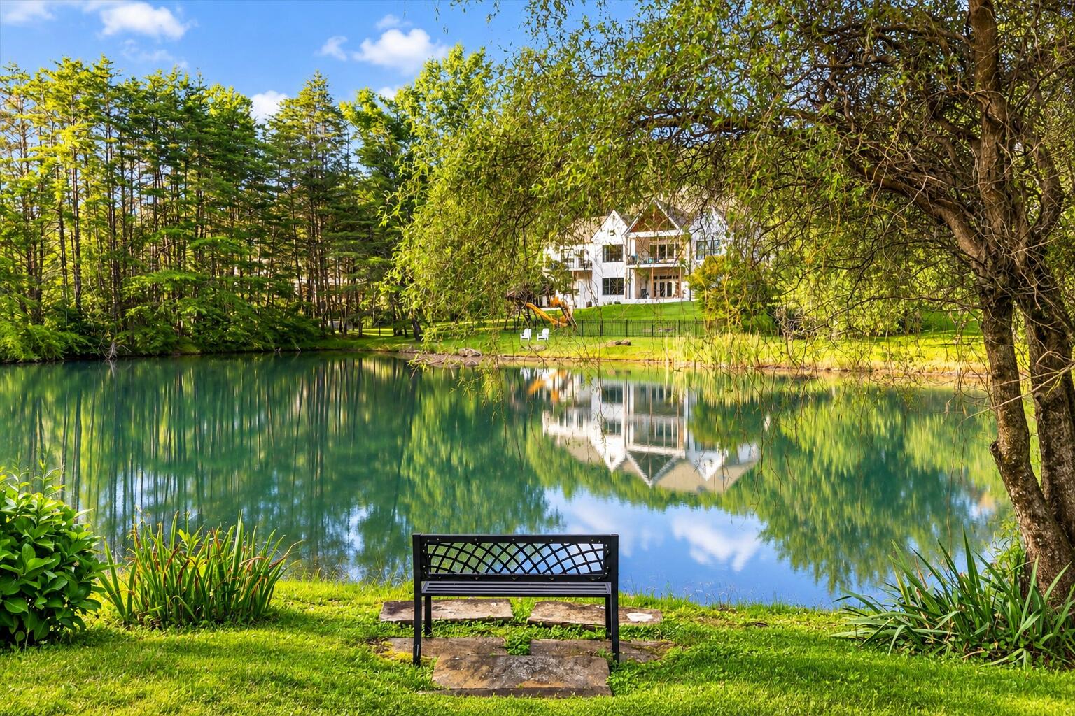 6 Ives Lake Road