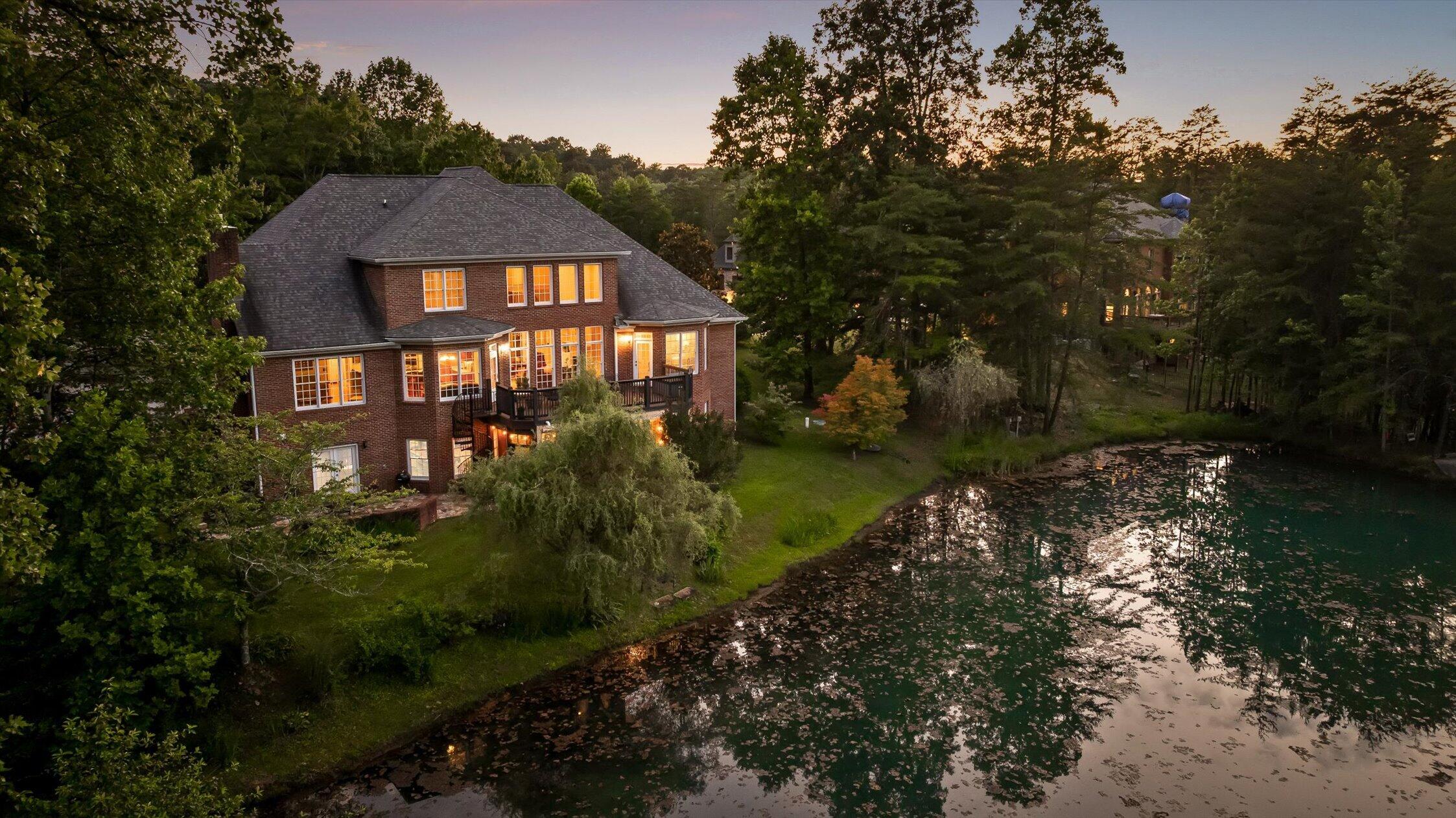 6 Ives Lake Road