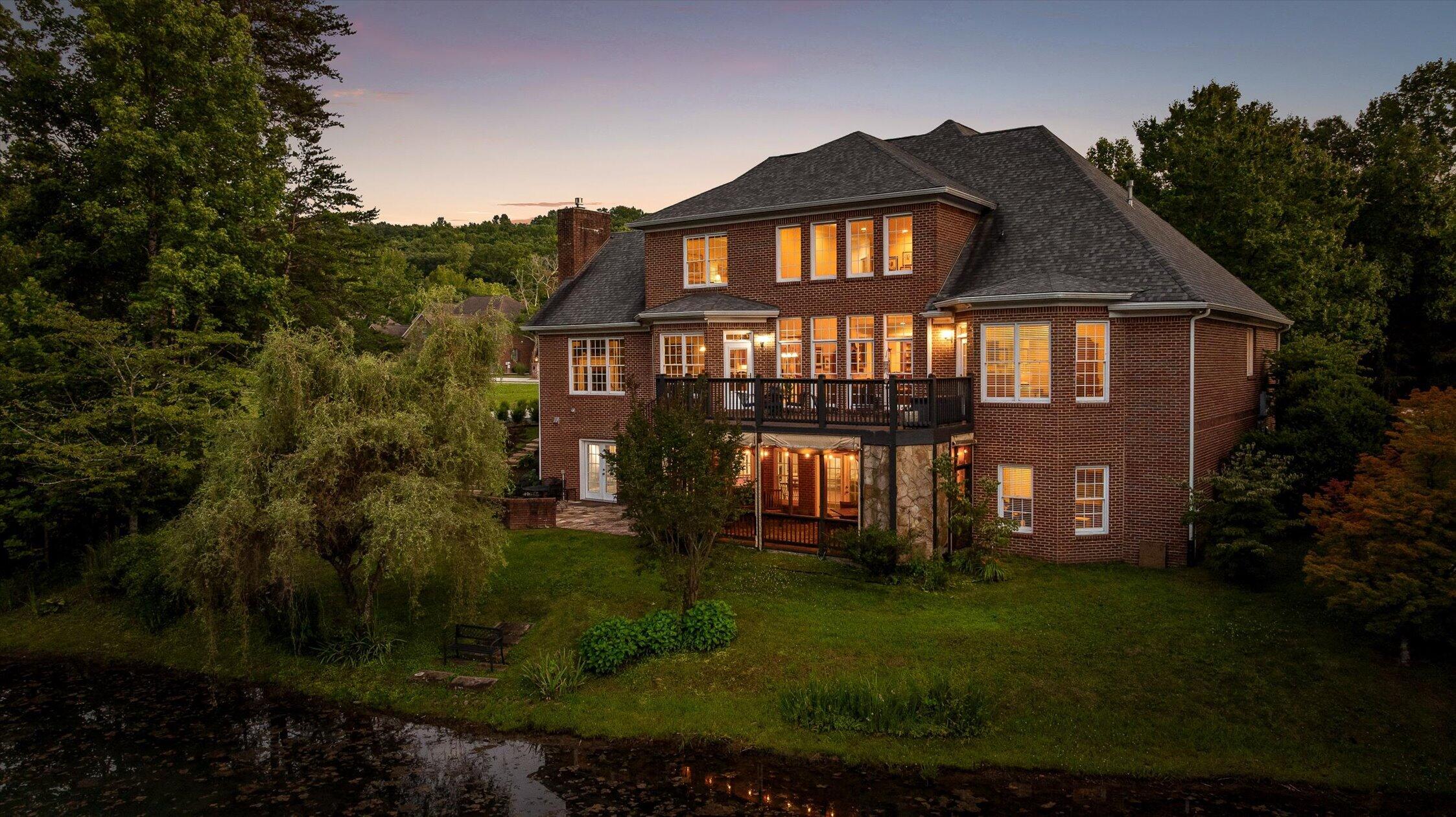 6 Ives Lake Road