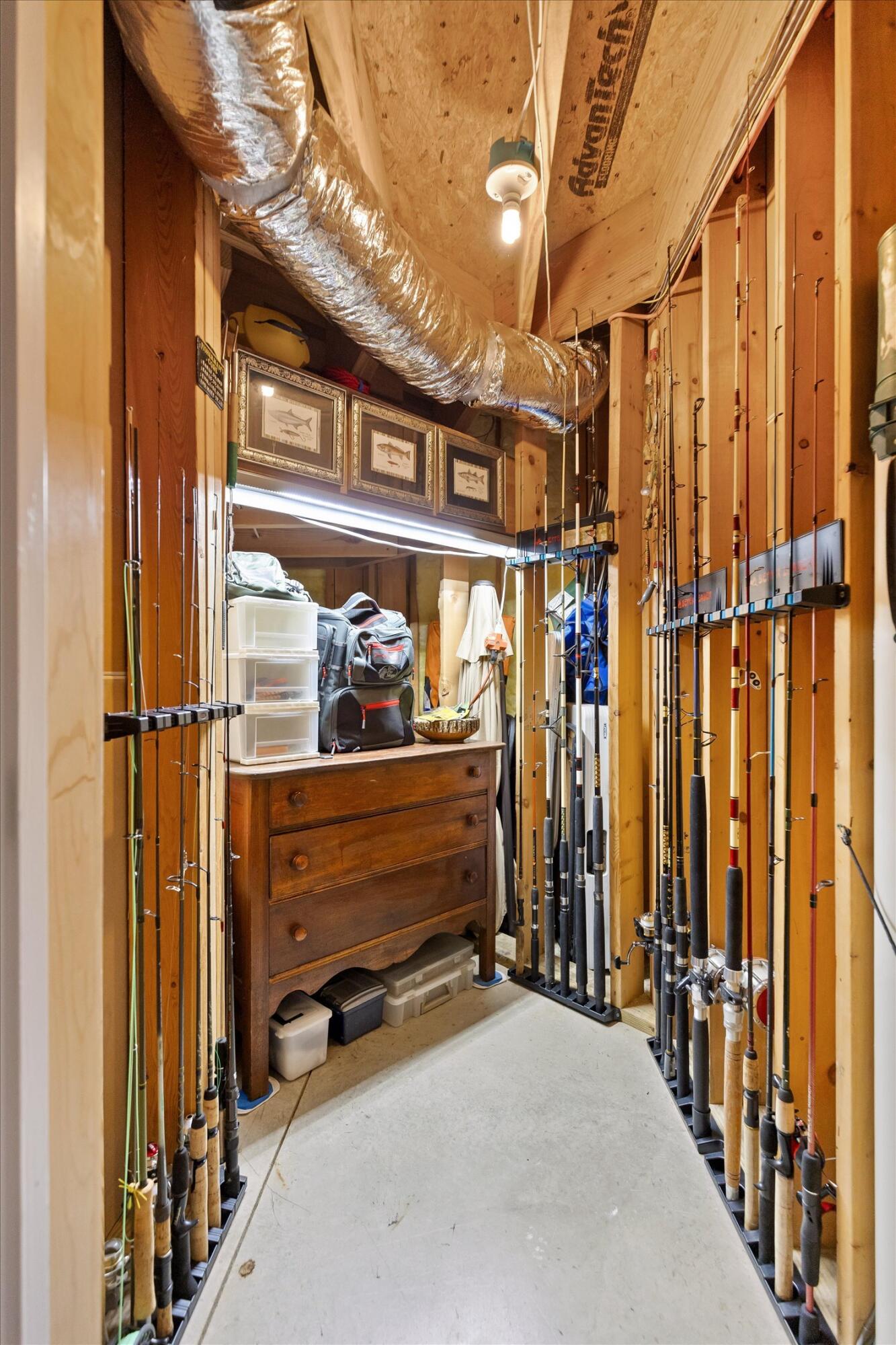 6 Ives Lake Road