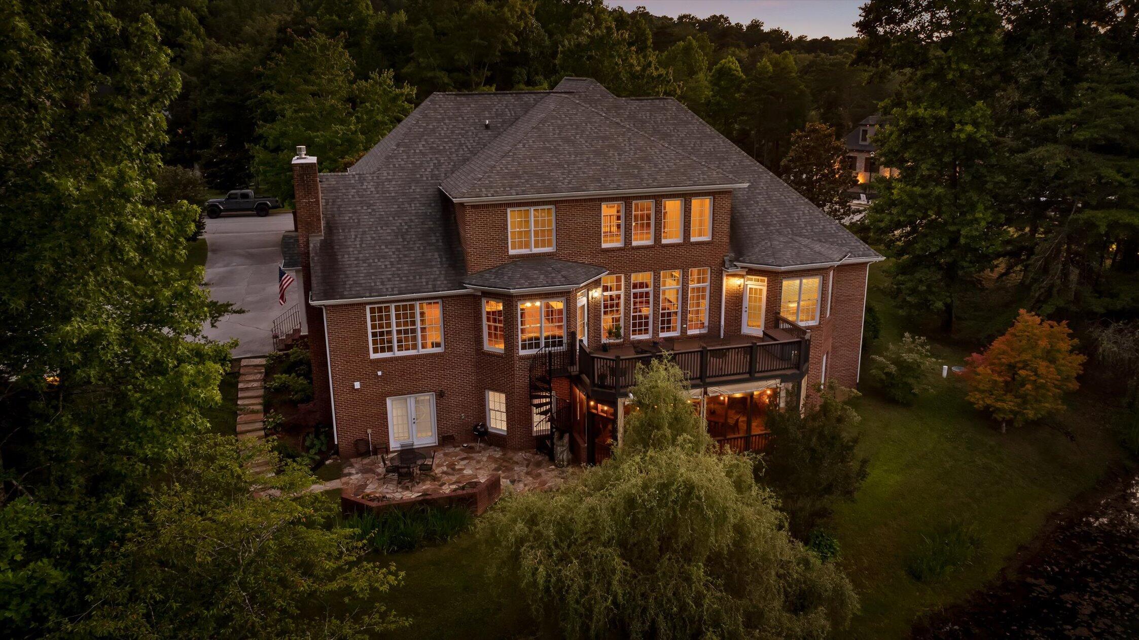 6 Ives Lake Road