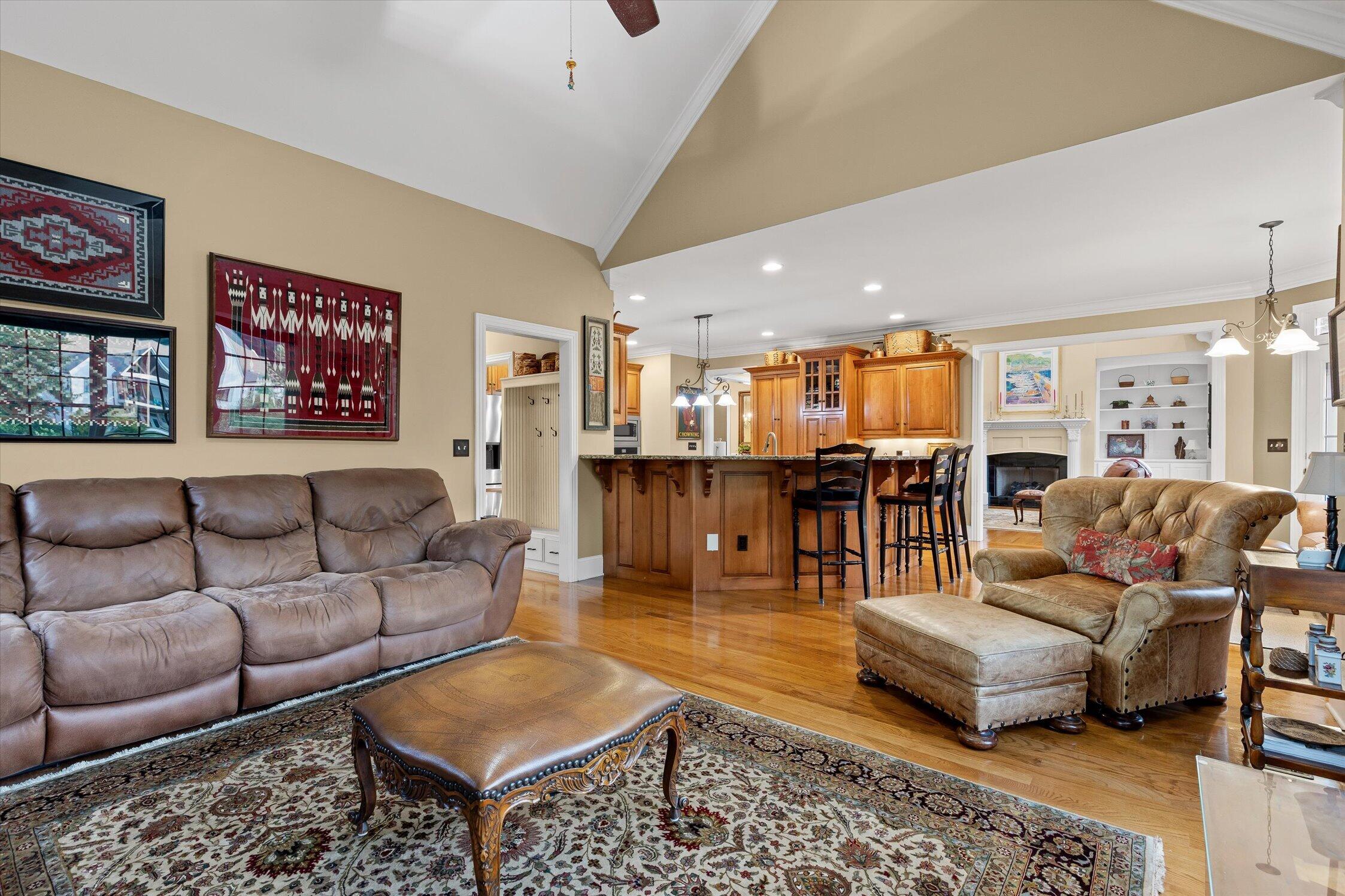 6 Ives Lake Road