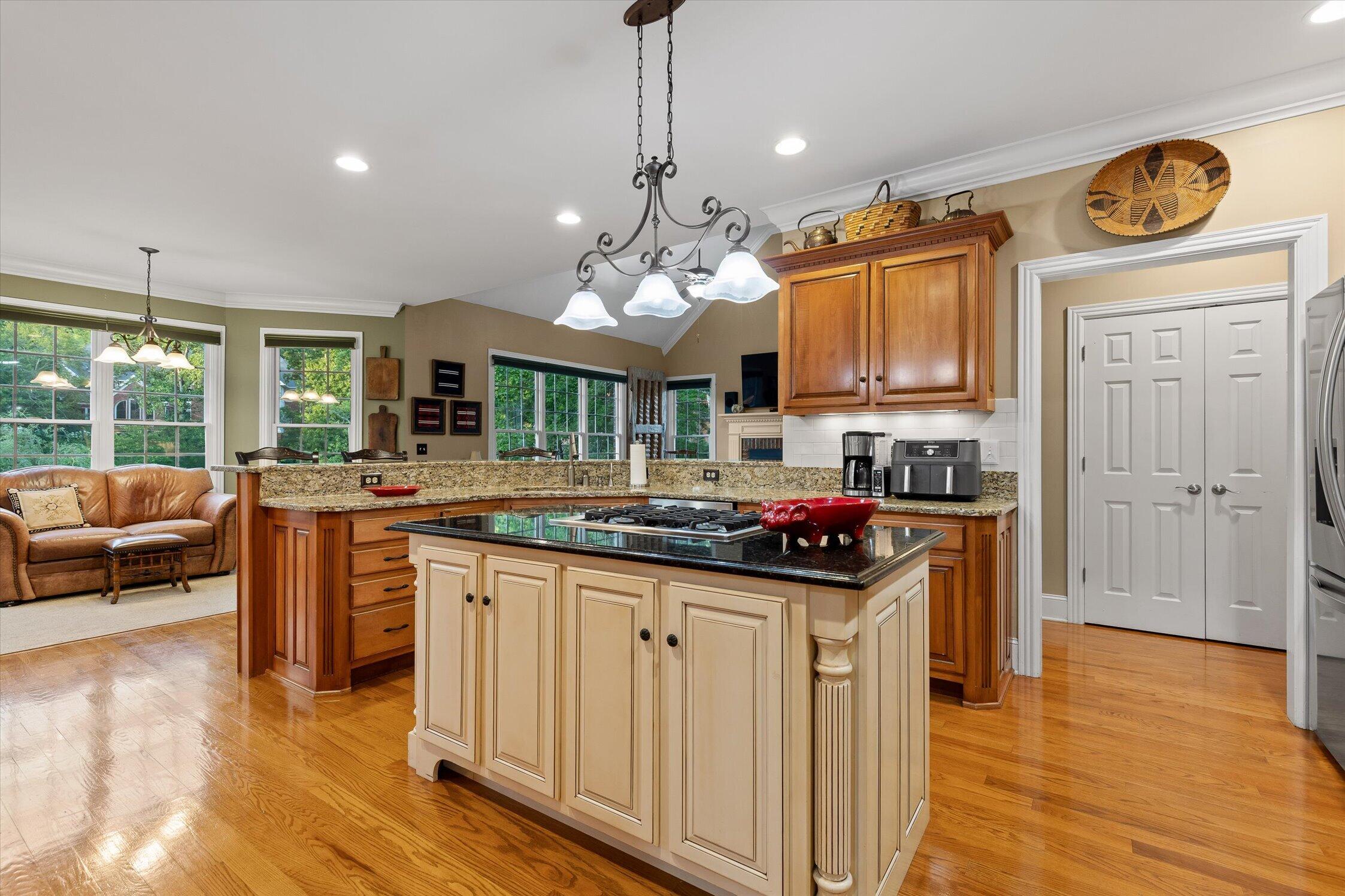 6 Ives Lake Road