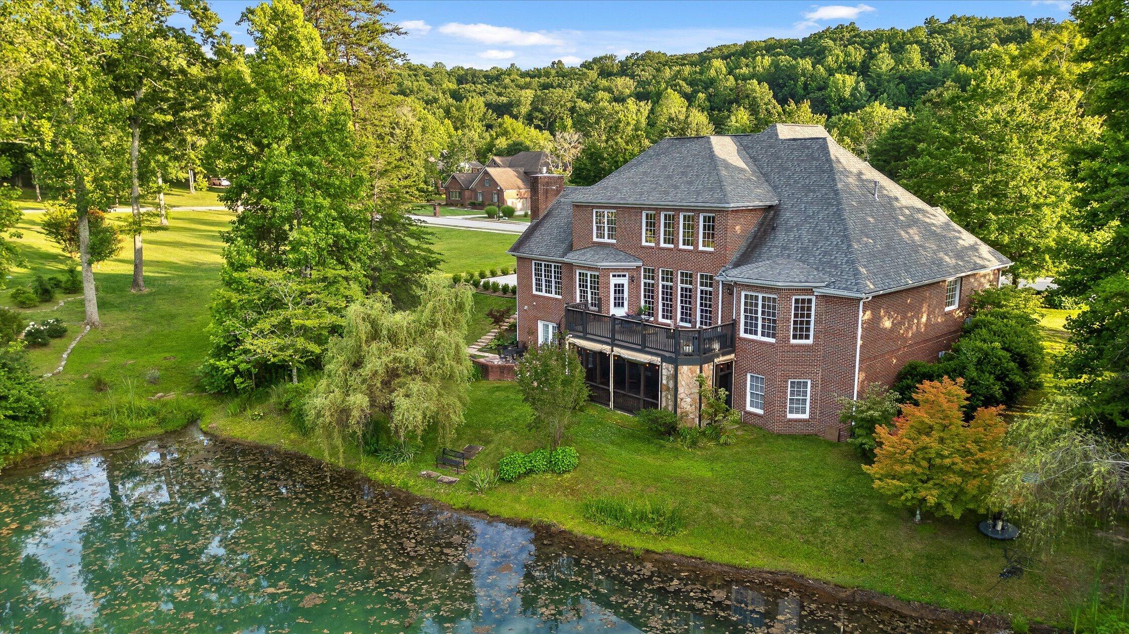 6 Ives Lake Road