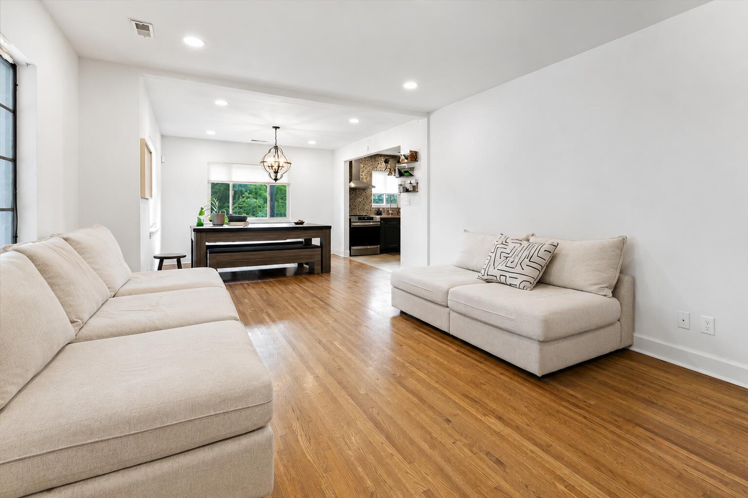 3503 Lockwood Circle