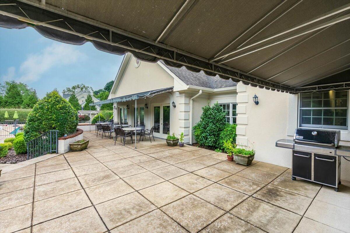 1284 Heritage Landing Drive