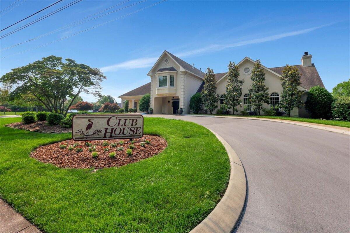 1284 Heritage Landing Drive