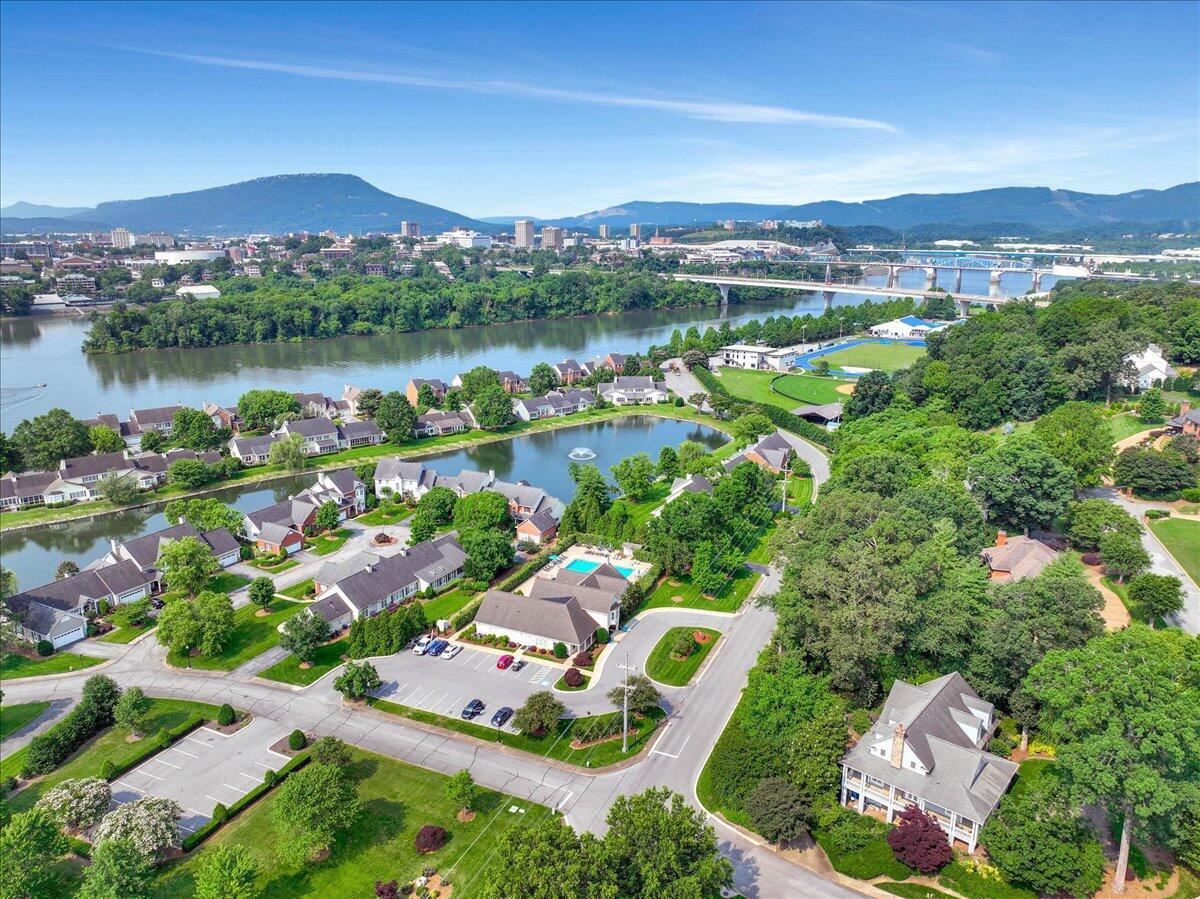 1284 Heritage Landing Drive